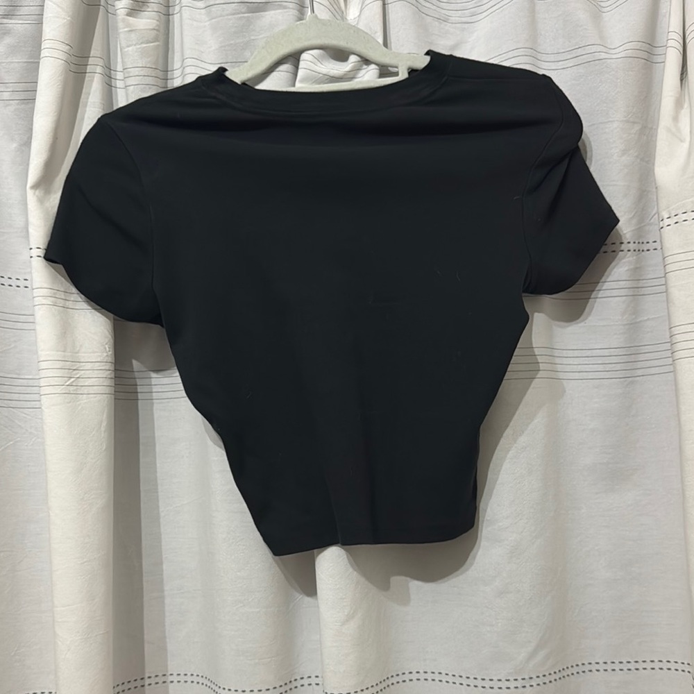 Hollister Black and White Raglan Crop Top